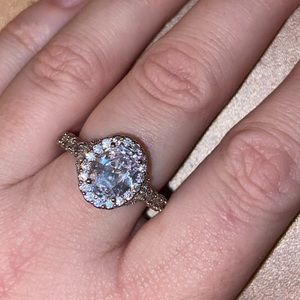 Vintage looking silver ring in size 7